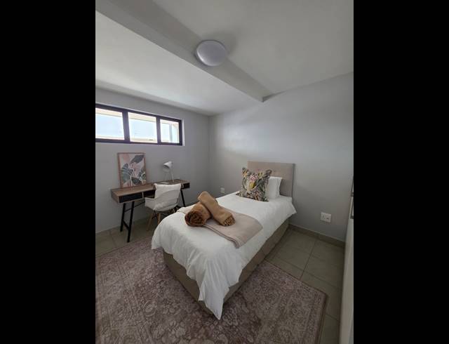 2 BEDROOM APARTMENT TO LET IN HILLCREST CENTRAL